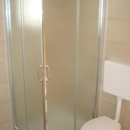 Affittacamere A Casa Di Vivì 4*